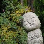 Statut en pierre et nature - Rituel de deuil